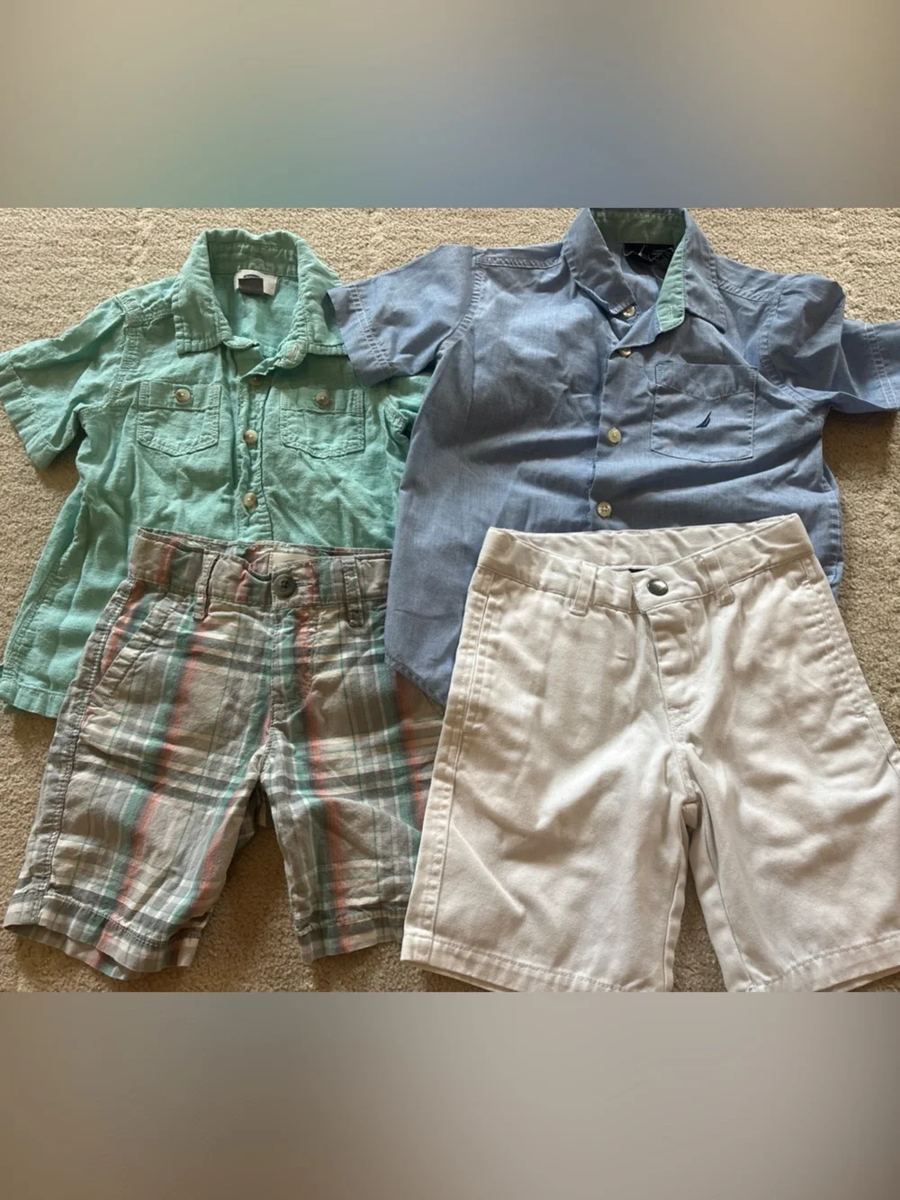 Lot of 2 boys outfits size 3T-old navy and nautica